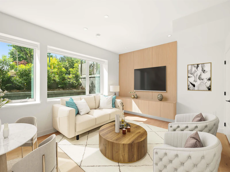 2408 Victoria Drive, Vancouver BC V5N 1V1