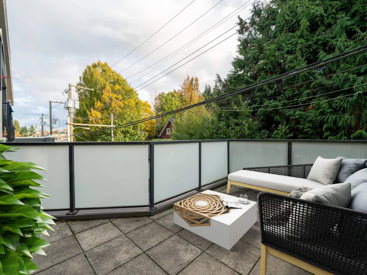104-3788 W 10th Avenue, Vancouver, BC, V6R 2G4 - 4