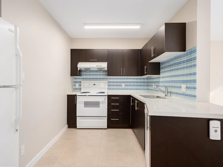 104-3788 W 10th Avenue, Vancouver, BC, V6R 2G4 - 8