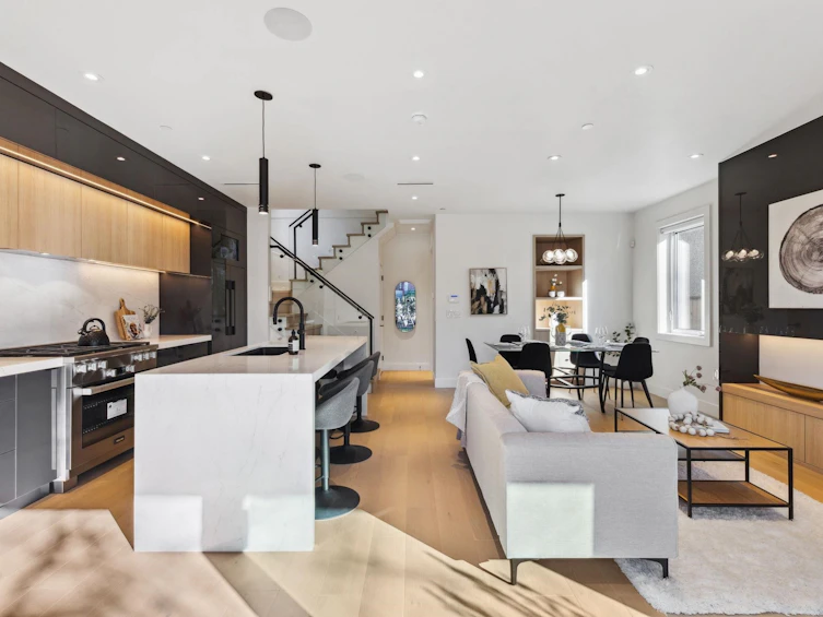 1-3081 W 14th Avenue, Vancouver, BC, V6K 2X7 - 5