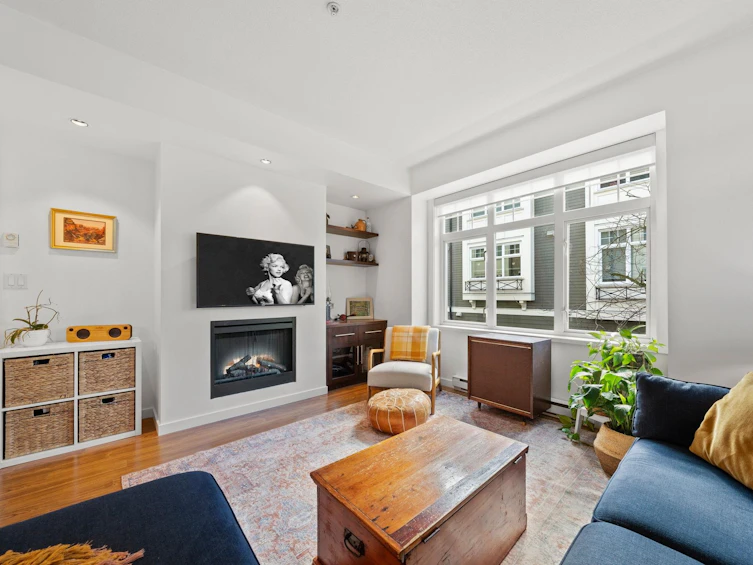 3750 Welwyn Street, Vancouver, BC, V5N 3Y9 - 6