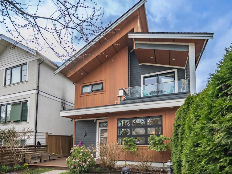 1240 E. 27th Avenue, Vancouver, BC, V5V 2L8 - 2