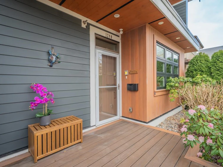 1240 E. 27th Avenue, Vancouver, BC, V5V 2L8 - 4