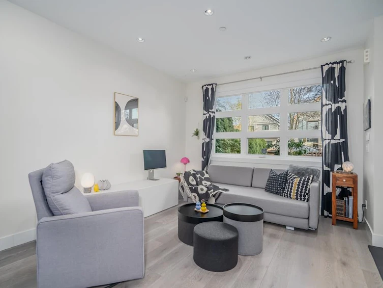 1240 E. 27th Avenue, Vancouver, BC, V5V 2L8 - 8