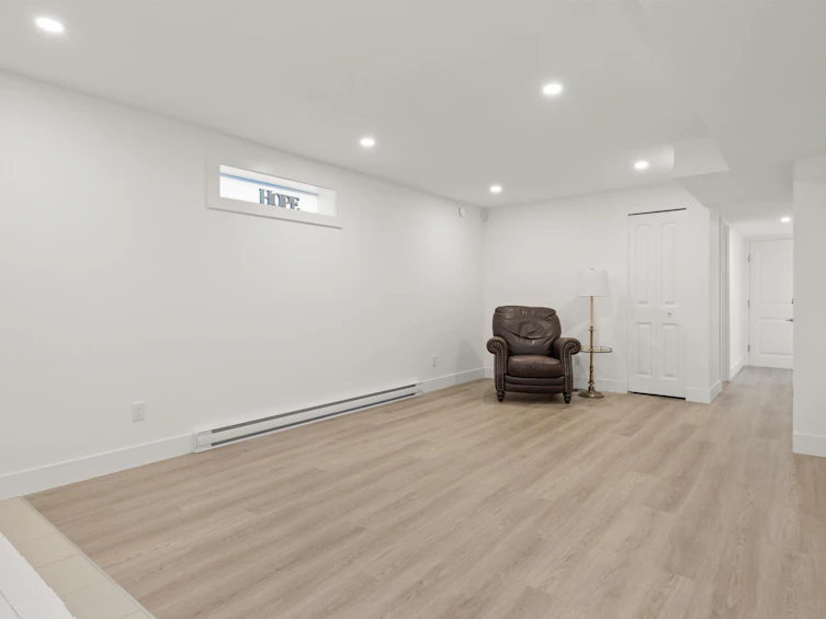 670 6th Avenue, Hope, BC, V0X 1L4 - 27