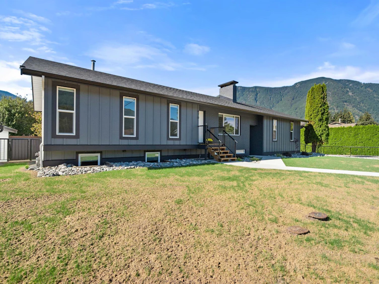 670 6th Avenue, Hope, BC, V0X 1L4 - 40