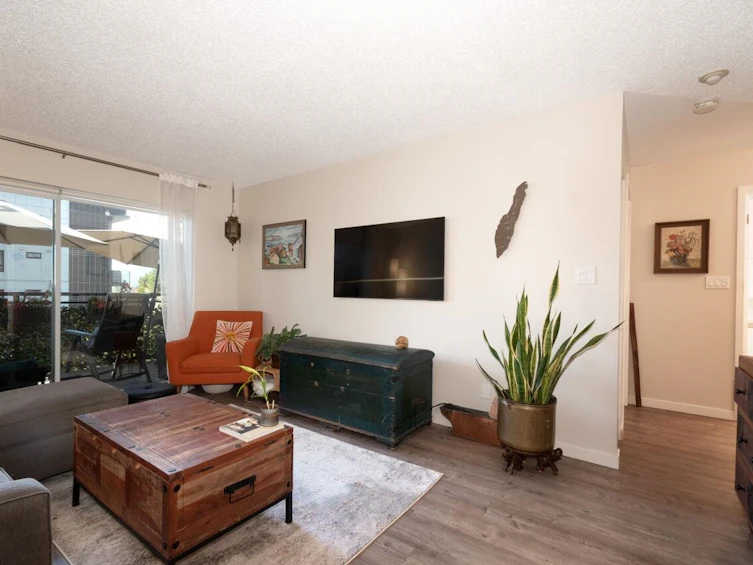 305-1550 Chesterfield Avenue, North Vancouver, BC, V7M 2N6 - 6