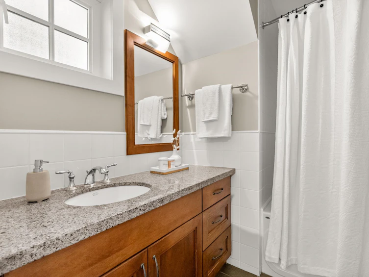 2119 Gordon Avenue, West Vancouver, BC, V7V 1W1 - 24