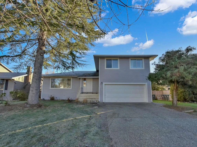 1814 141a Street, Surrey BC V4A 6X9
