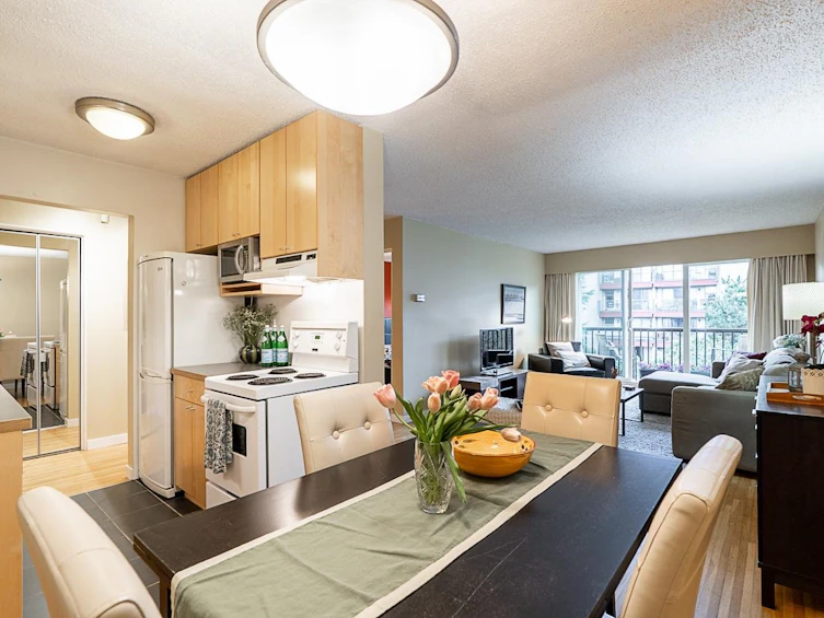 406-2125 W 2nd Avenue, Vancouver, BC, V6K 1H7 - 4