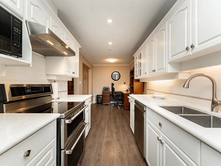 415-15350 19a Avenue, Surrey, BC, V4A 9W1 - 17