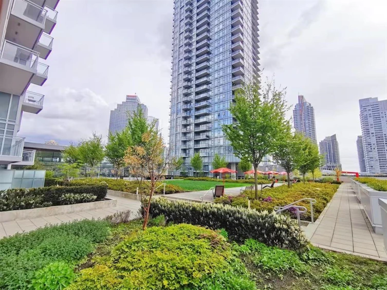 3205-4670 Assembly Way, Burnaby, BC, V5H 0H3 - 17