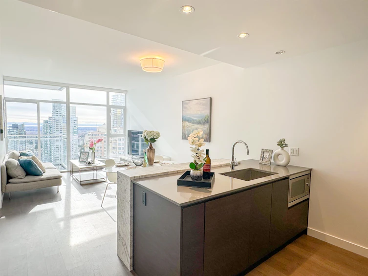 3205-4670 Assembly Way, Burnaby, BC, V5H 0H3 - 9