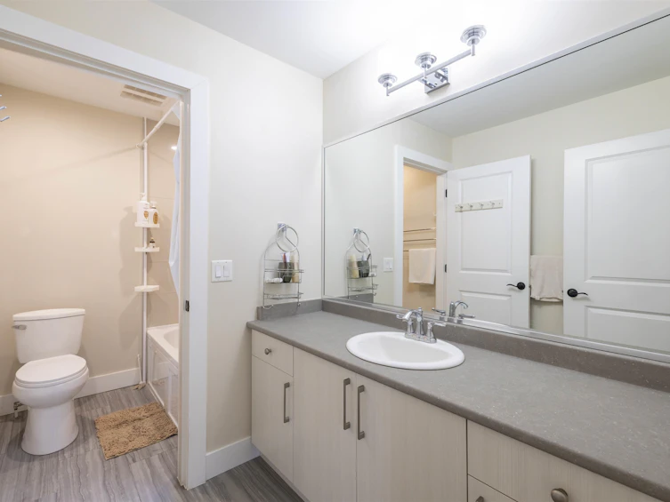 7535 Burgess Street, Burnaby, BC, V3N 3H9 - 13
