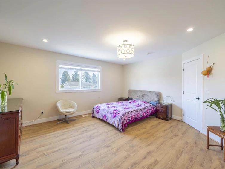 7535 Burgess Street, Burnaby, BC, V3N 3H9 - 16