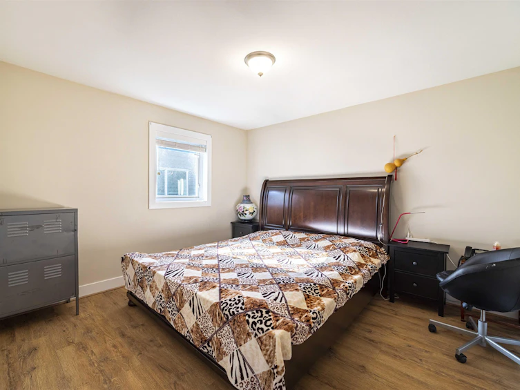 7535 Burgess Street, Burnaby, BC, V3N 3H9 - 14