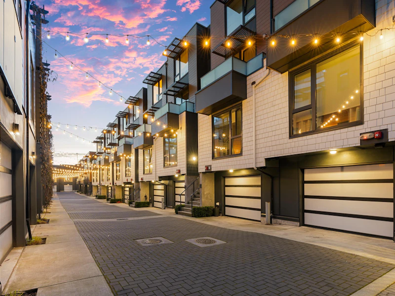 32 - 720 E 3rd Street, North Vancouver BC