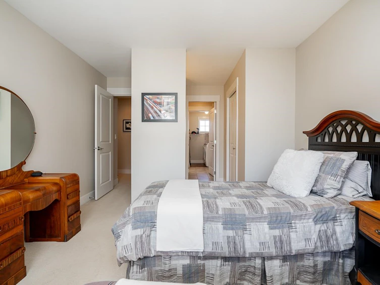17999 71 Avenue, Surrey, BC, V3S 7C7 - 16