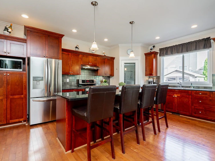 17999 71 Avenue, Surrey, BC, V3S 7C7 - 5