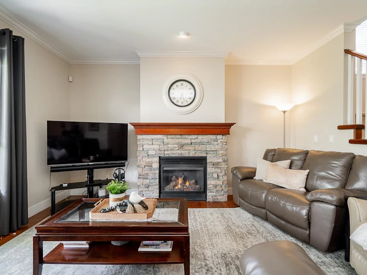17999 71 Avenue, Surrey, BC, V3S 7C7 - 4