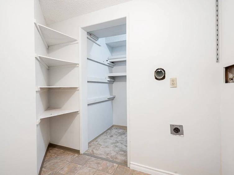 225-8460 Ackroyd Road, Richmond, BC, V6X 3E9 - 23