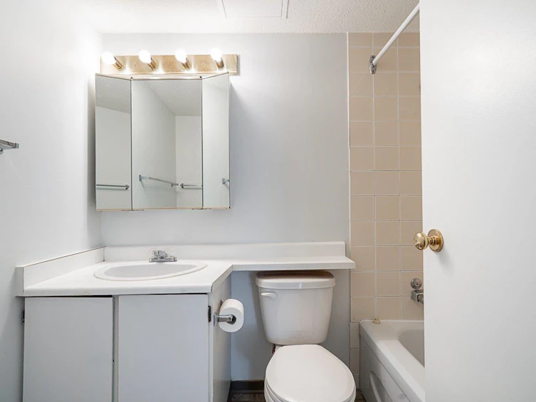 225-8460 Ackroyd Road, Richmond, BC, V6X 3E9 - 21