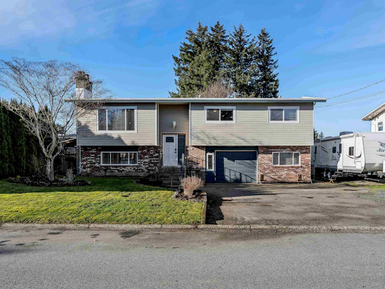 6021 Arlington Drive, Chilliwack, BC, V2R 2J6 - 6