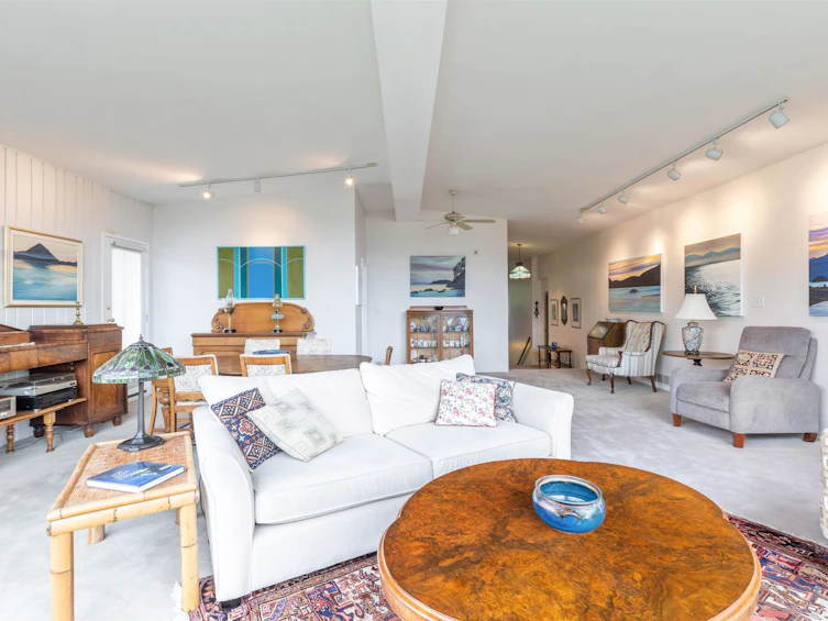 6295 St. Georges Avenue, West Vancouver, BC, V7W 1Z8 - 7