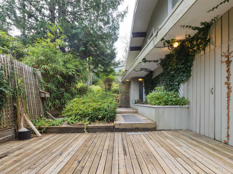 6295 St. Georges Avenue, West Vancouver, BC, V7W 1Z8 - 30