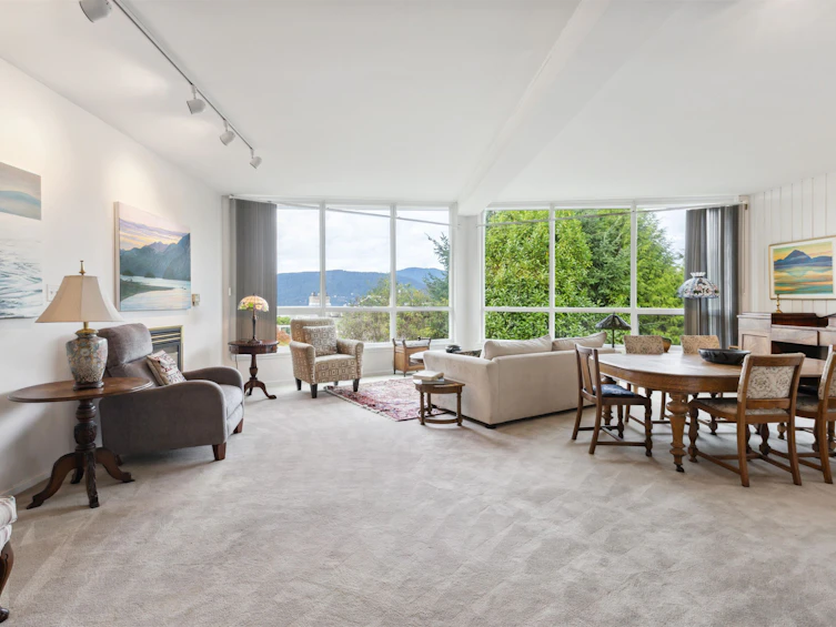 6295 St. Georges Avenue, West Vancouver, BC, V7W 1Z8 - 4