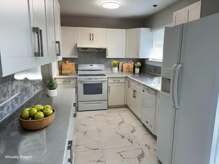 9020 Alexandria Crescent, Surrey, BC, V3V 1S7 - 5