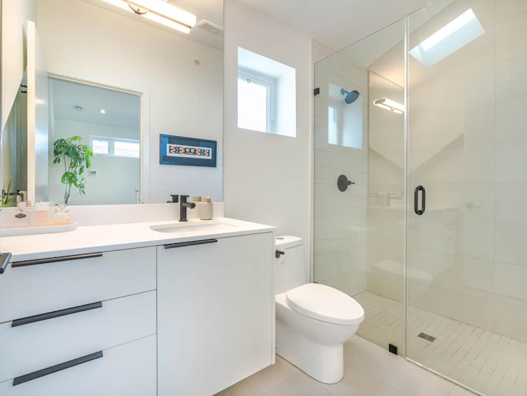 904 E 37th Avenue, Vancouver, BC, V5W 1G2 - 27