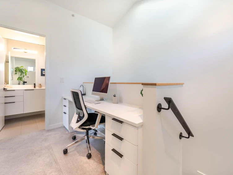 904 E 37th Avenue, Vancouver, BC, V5W 1G2 - 26