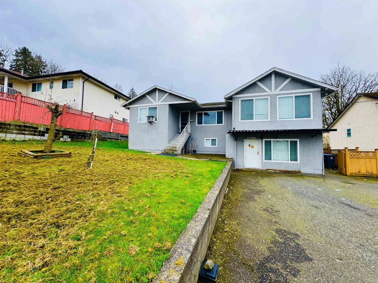 12386 104 Avenue, Surrey, BC, V3V 3H3