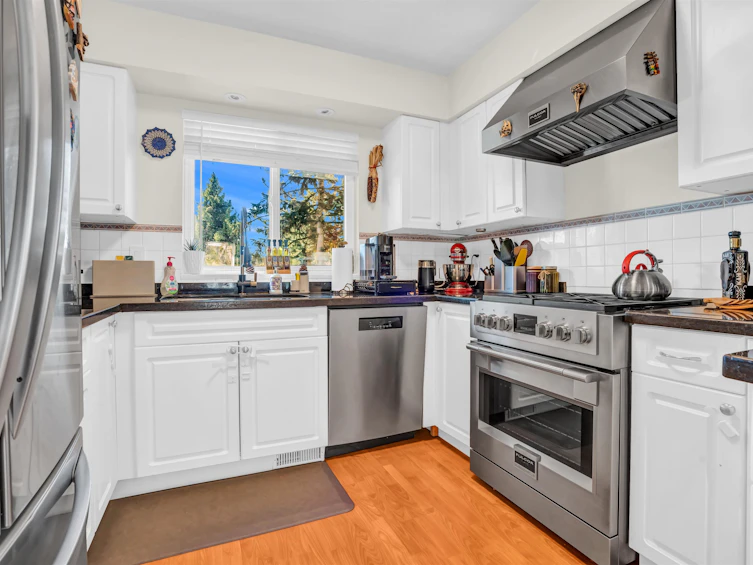 2322 Kirkstone Road, North Vancouver, BC, V7J 3M3 - 31
