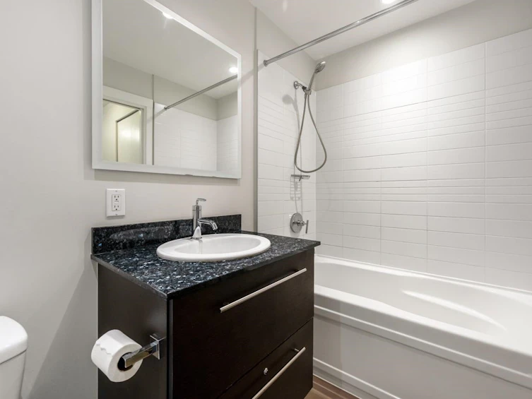 301-3478 Wesbrook Mall, Vancouver, BC, V6S 0B6 - 10