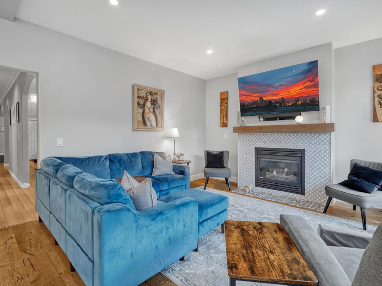 3253 Georgia Street, Richmond, BC, V7E 2R4 - 2