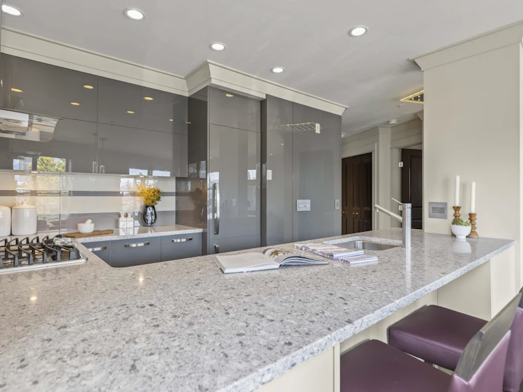 301-1586 W 11th Avenue, Vancouver, BC, V6J 2B6 - 12