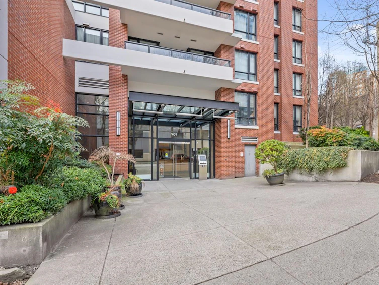 2203-909 Mainland Street, Vancouver, BC, V6B 1S3 - 26