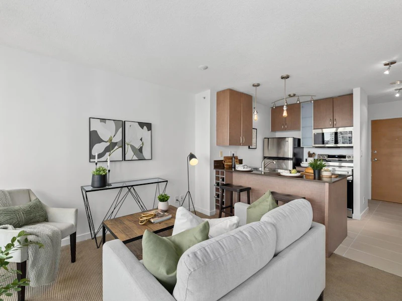2203 - 909 Mainland Street, Vancouver BC V6B 1S3