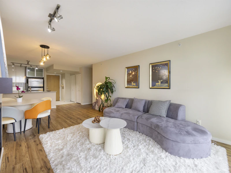 1901 - 2289 Yukon Crescent, Burnaby BC V5C 0B2