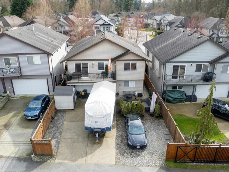 23661 Kanaka Way, Maple Ridge, BC, V2W 2G1 - 35