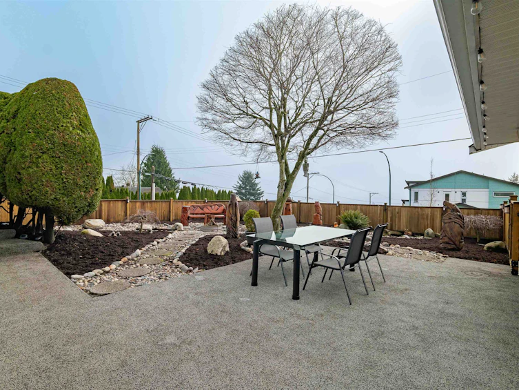 320 Nelson Street, Coquitlam, BC, V3K 4N3 - 12