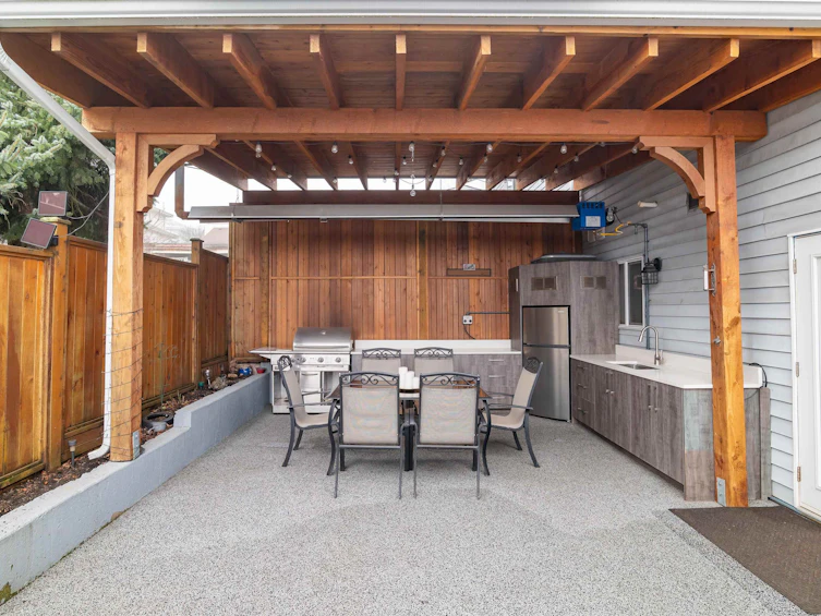 320 Nelson Street, Coquitlam, BC, V3K 4N3 - 8