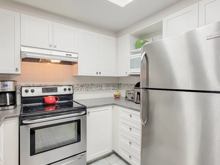 207-1650 Grant Avenue, Port Coquitlam, BC, V3B 7V2 - 2
