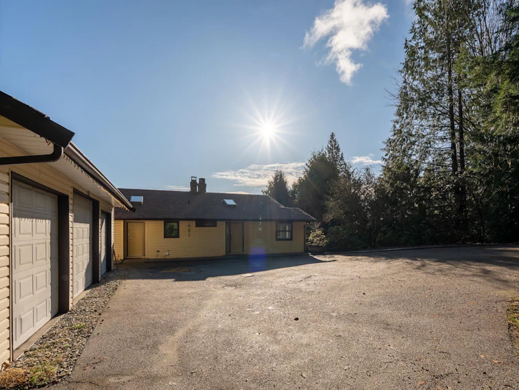 259 Bridgeman Road, Gibsons, BC, V0N 1V1 - 8