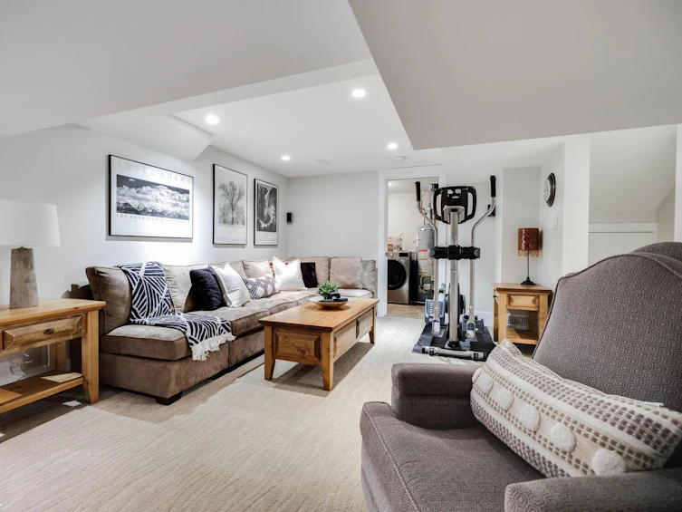 1749 Rufus Drive, North Vancouver, BC, V7J 3L8 - 23