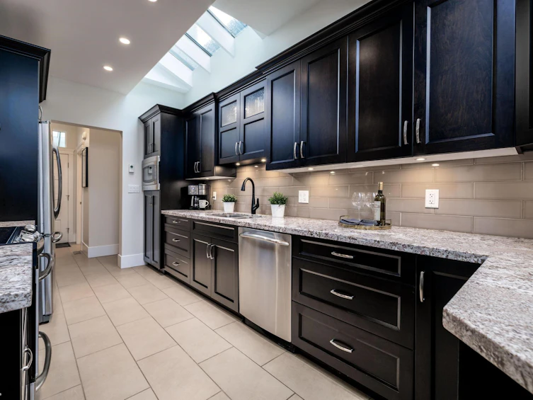 1749 Rufus Drive, North Vancouver, BC, V7J 3L8 - 9