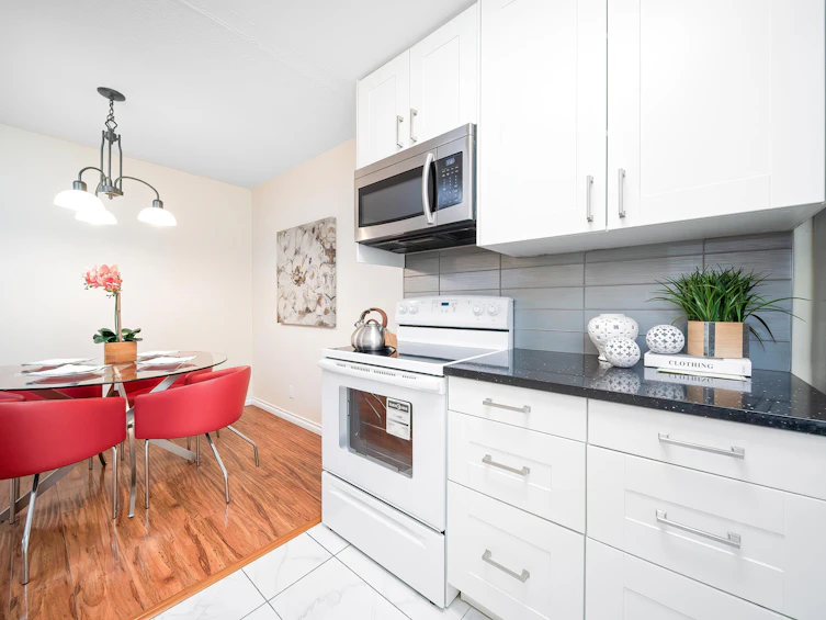 212-8651 Westminster Highway, Richmond, BC, V6X 3E3 - 10