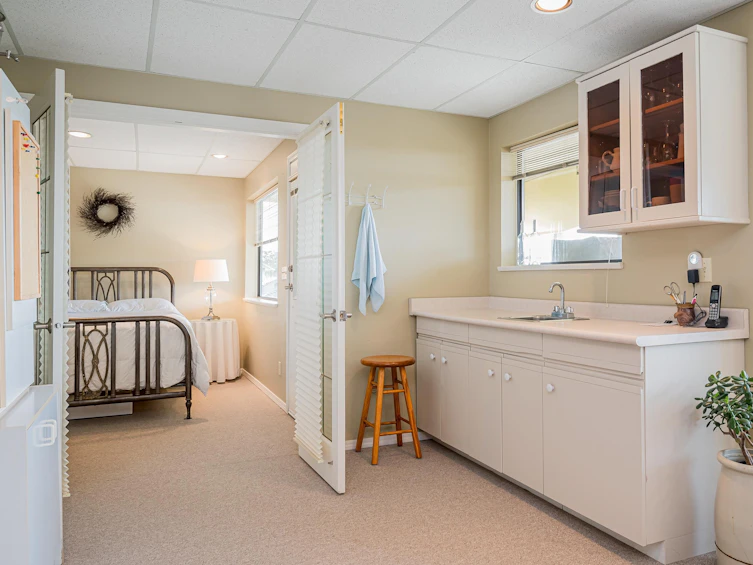 13192 Marine Drive, Surrey, BC, V4A 1E7 - 34